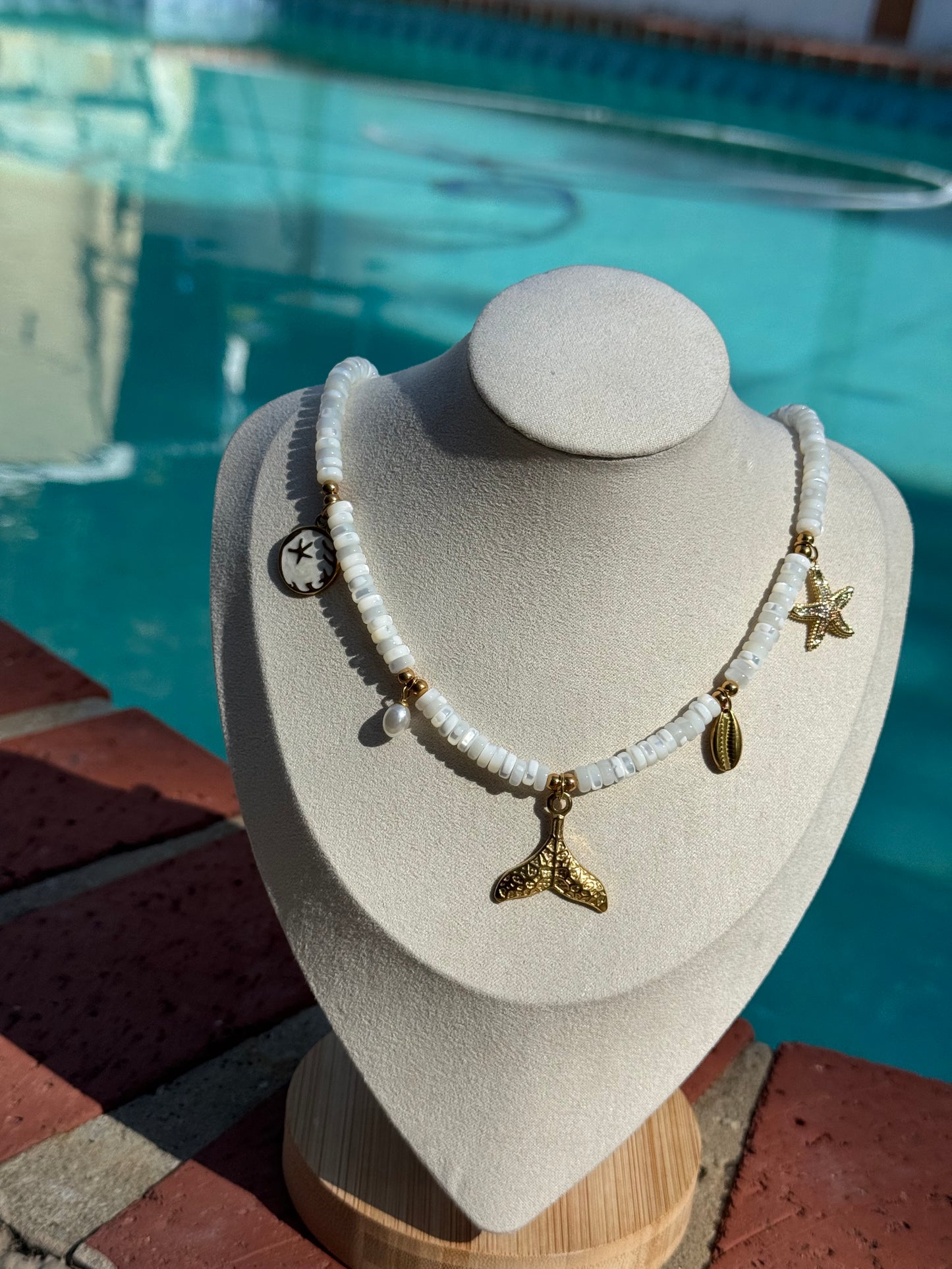 Sirena Shell Charm Necklace