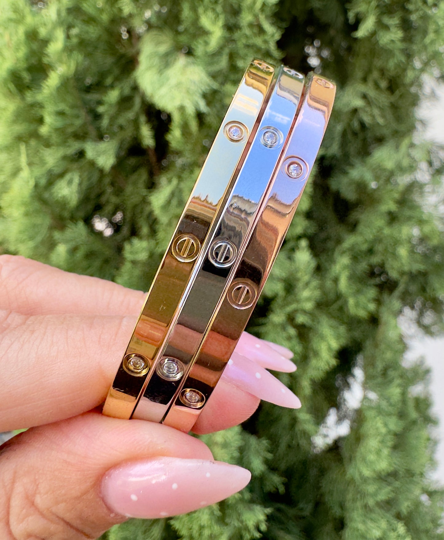 Screw Clip Lock Bangle