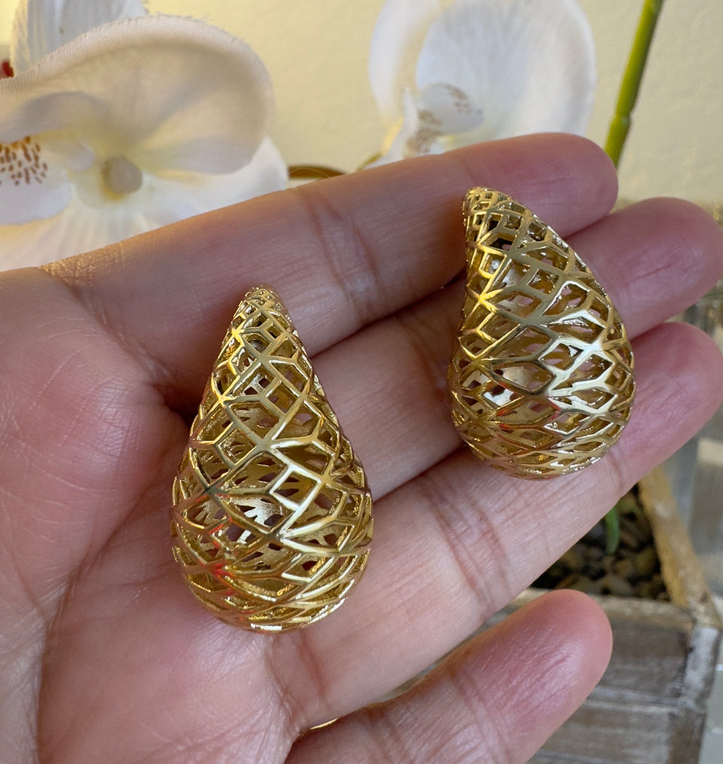 Chunky Open  Pattern Drop Earrings