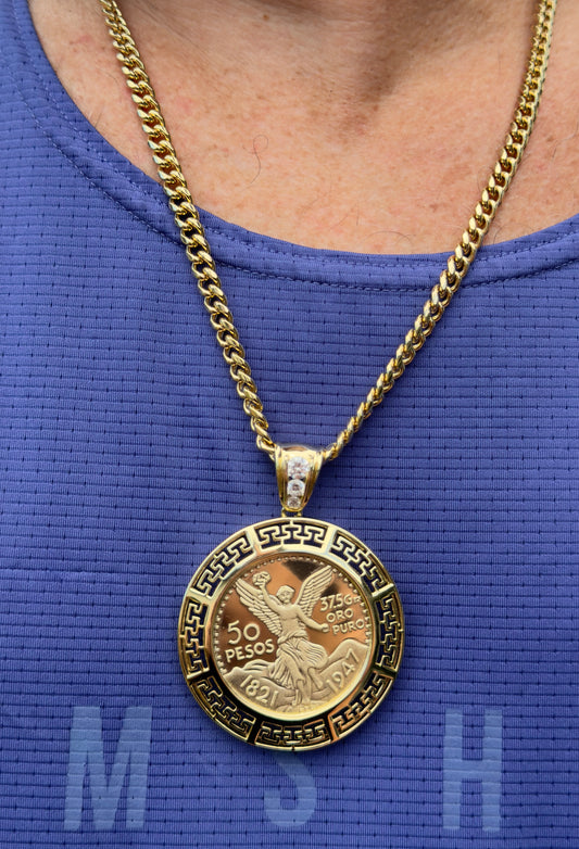 Cuban Link Chain With Medallion