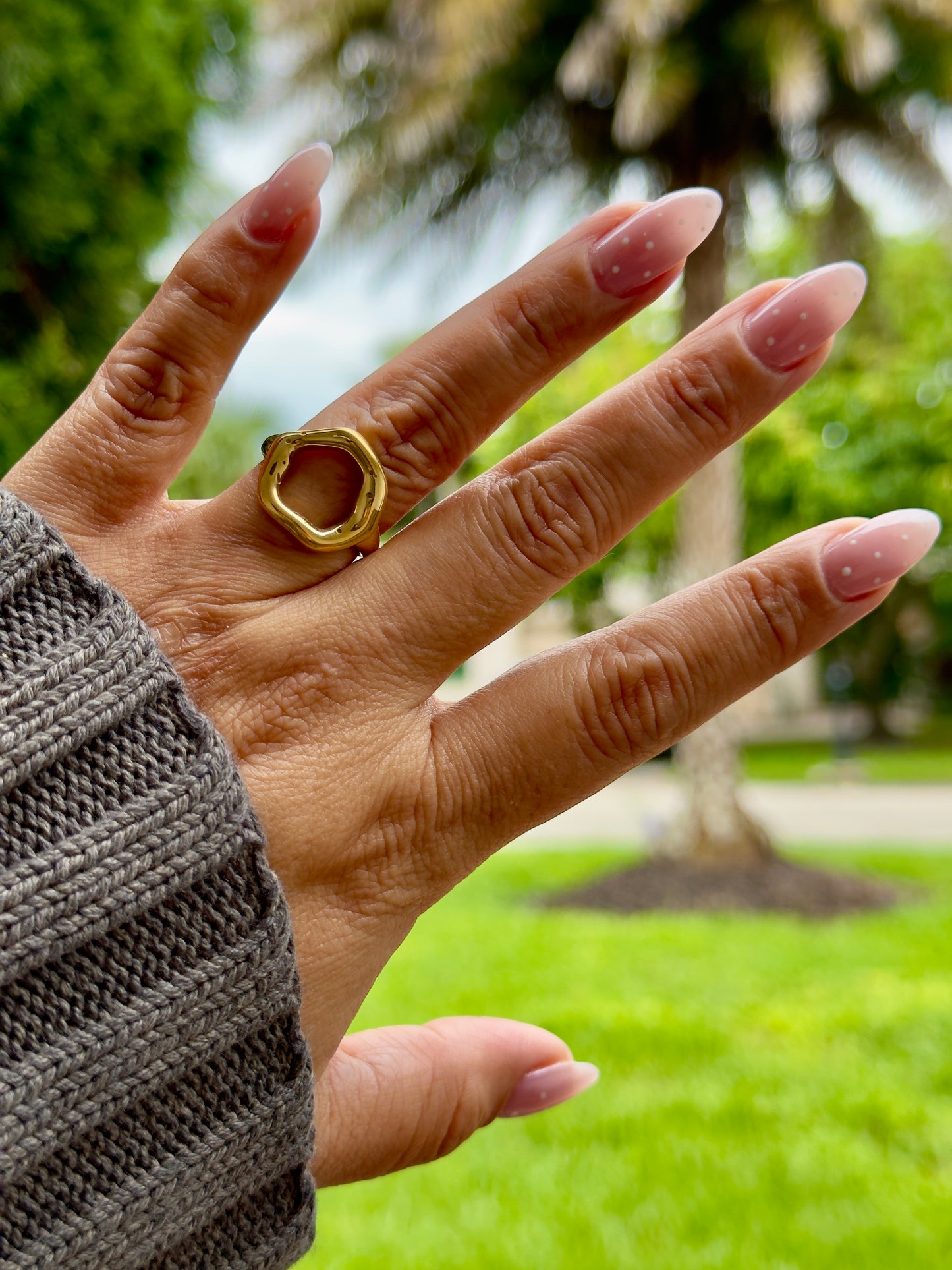 Round Irregular Ring