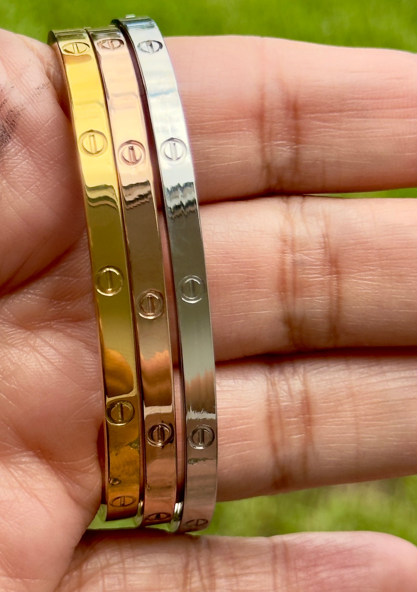 Screw Clip Lock Bangle