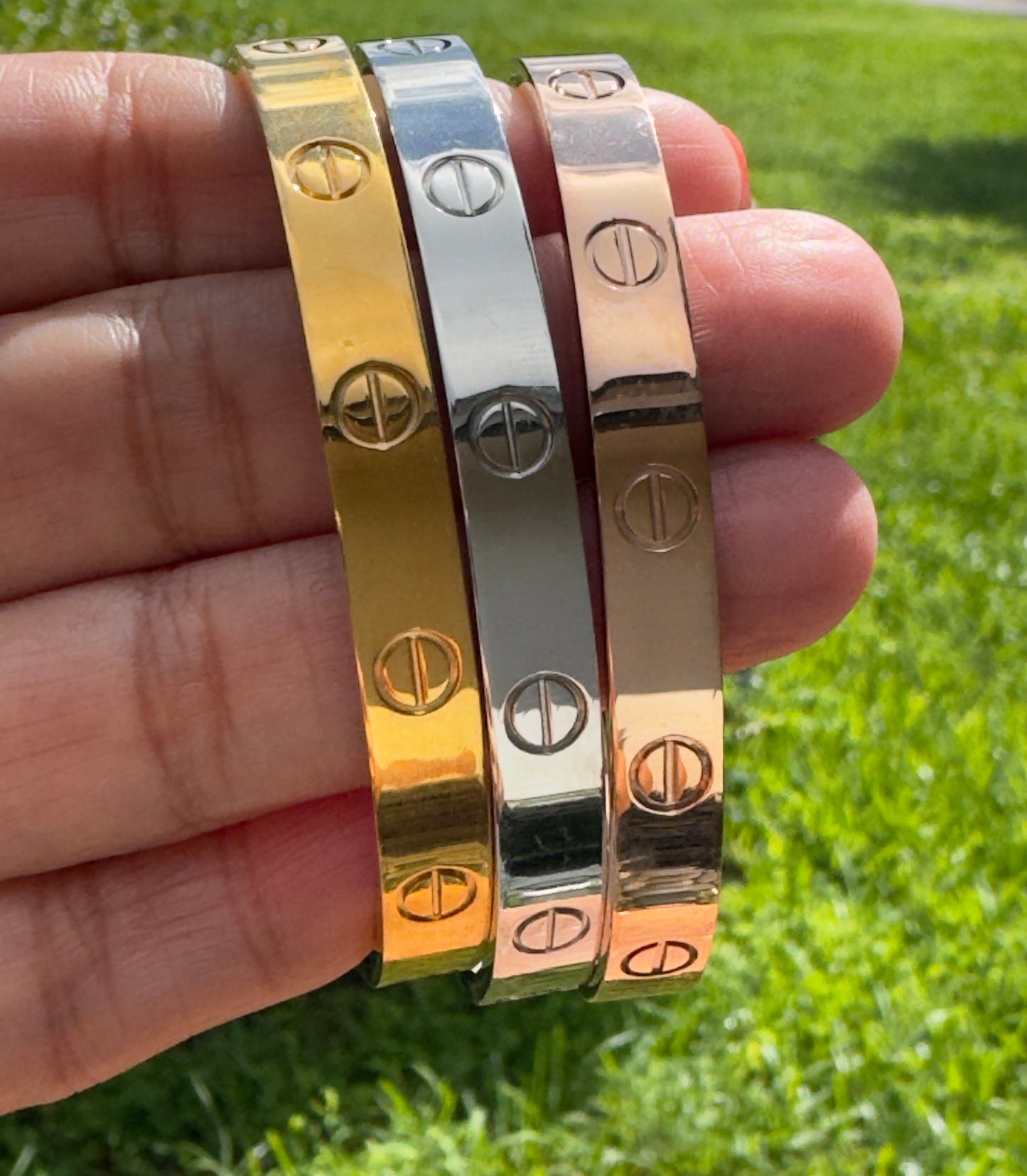 Screw Clip Lock Bangle