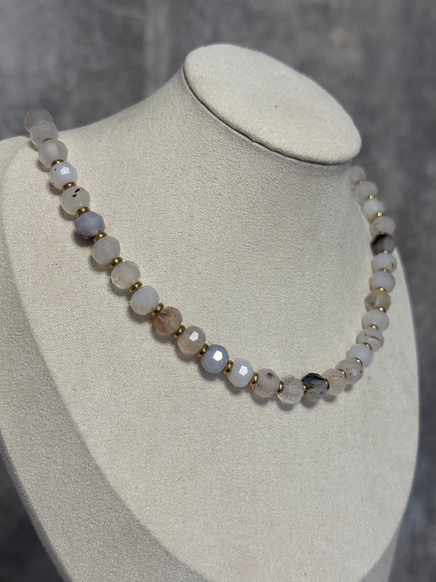 Cloud Agate Beaded Choker