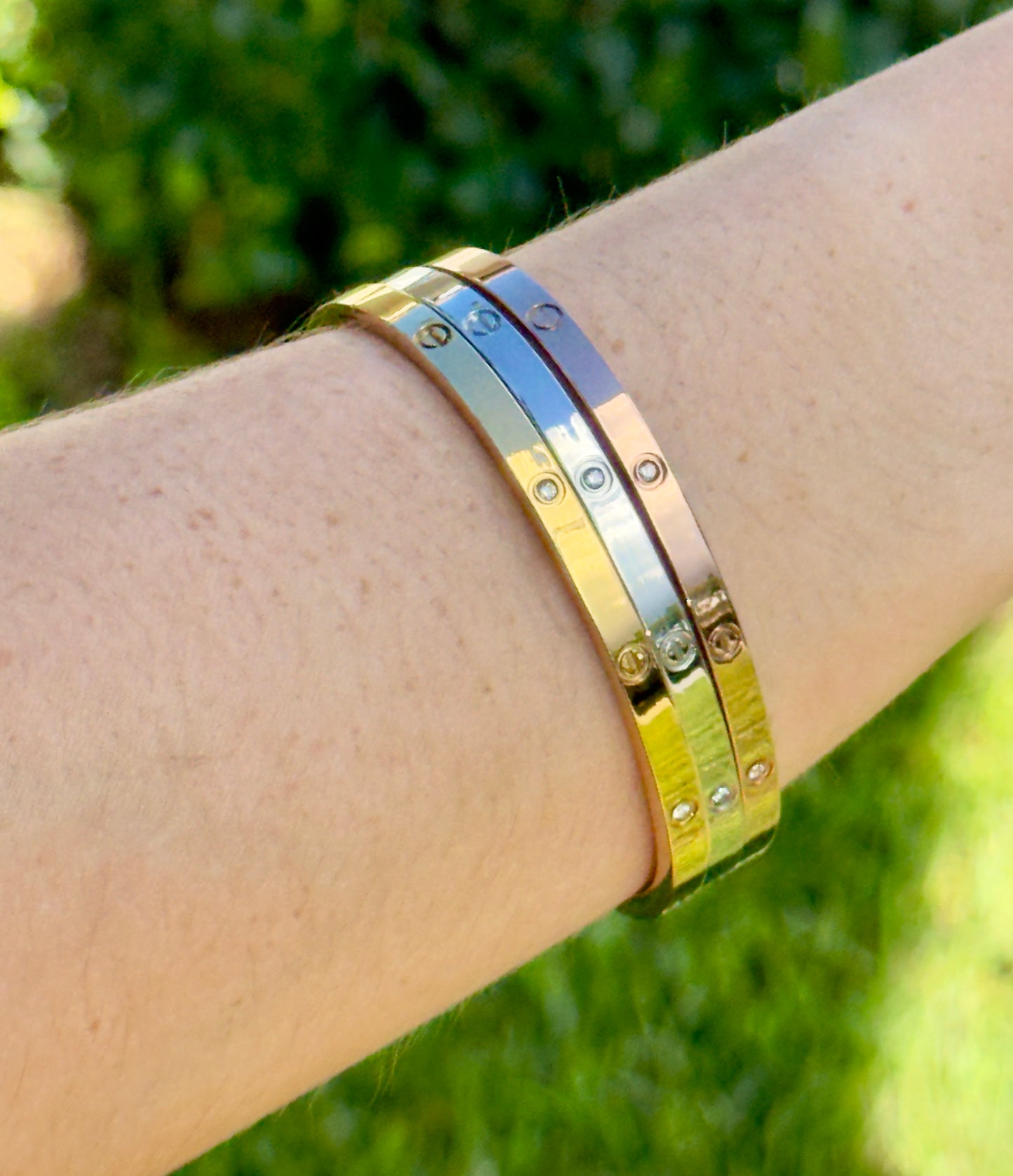 Screw Clip Lock Bangle