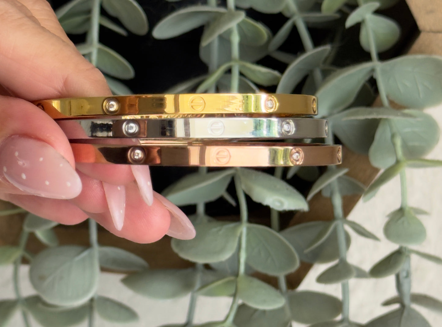 Screw Clip Lock Bangle