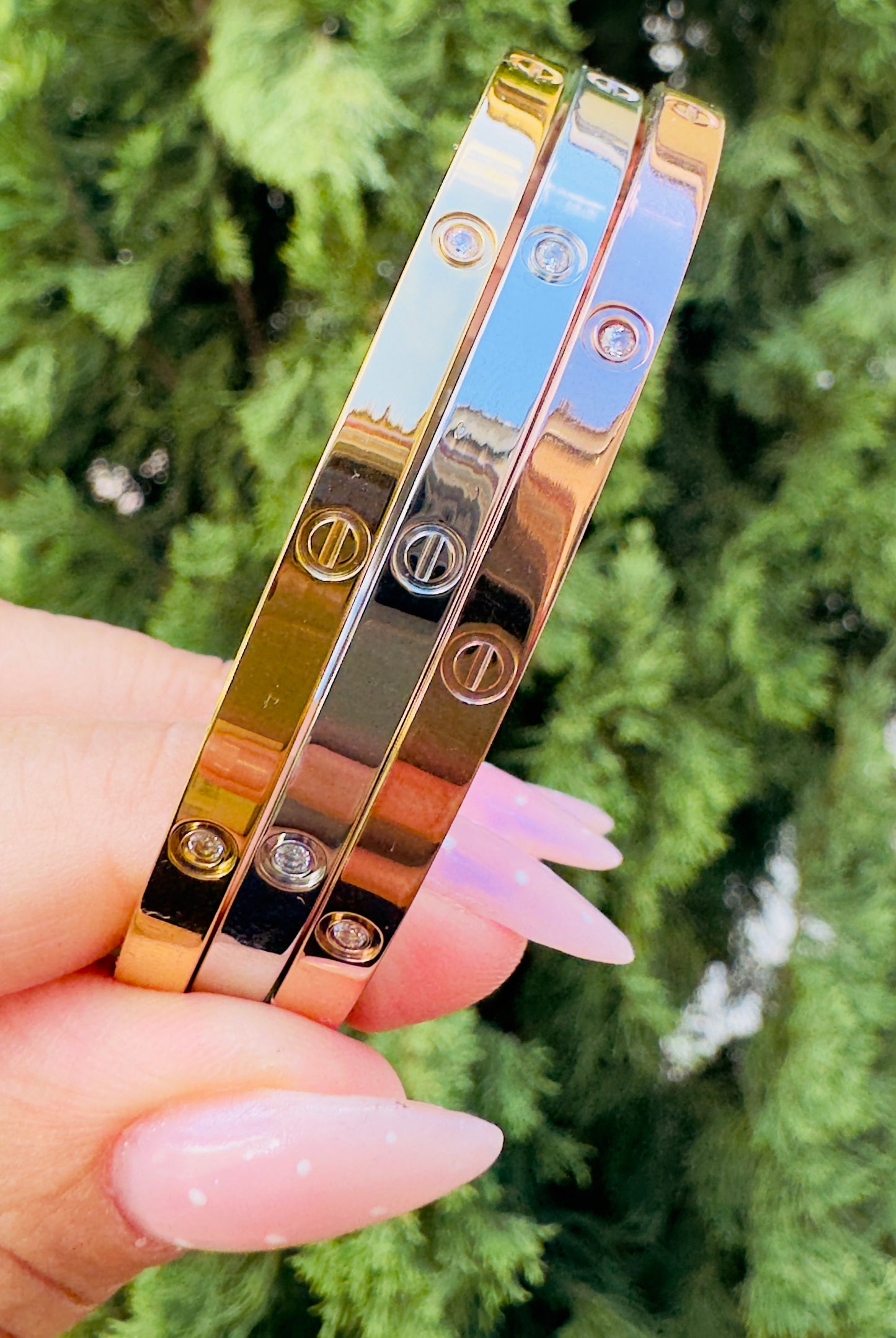 Screw Clip Lock Bangle