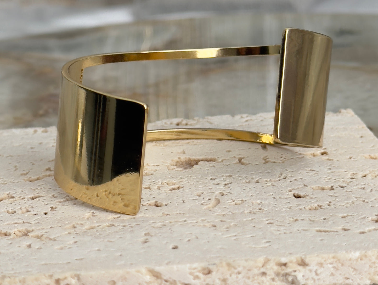 Open Design Cuff Bangle