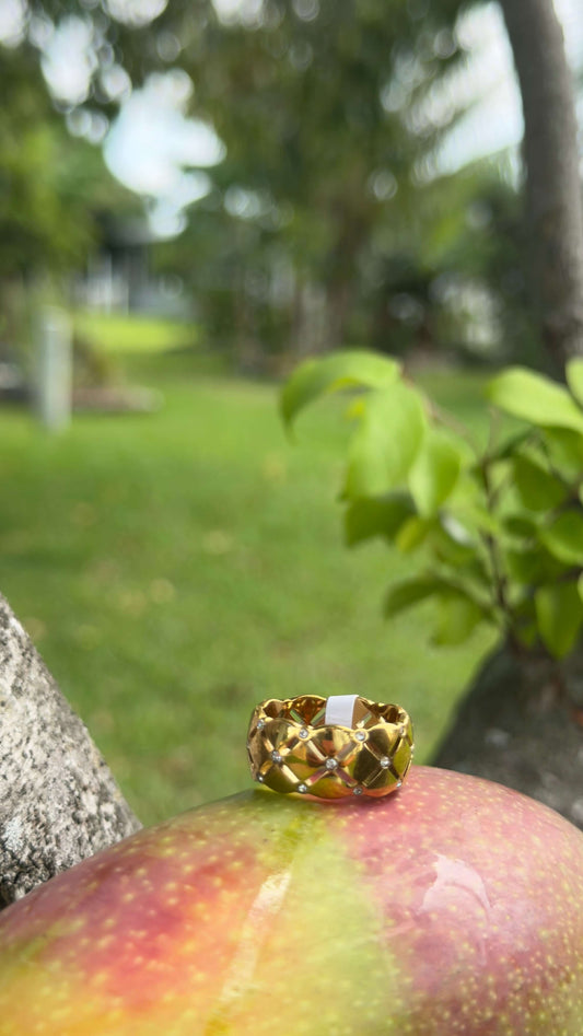 Multi- Crystal Band Ring