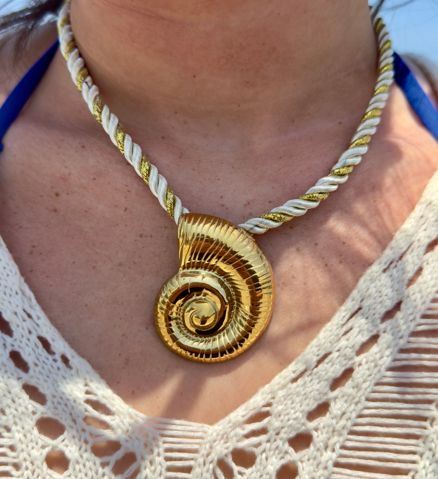 Waterproof Conch Shell Rope Necklace Hypoallergenic & Tarnish-Free Beach Jewelry for Women