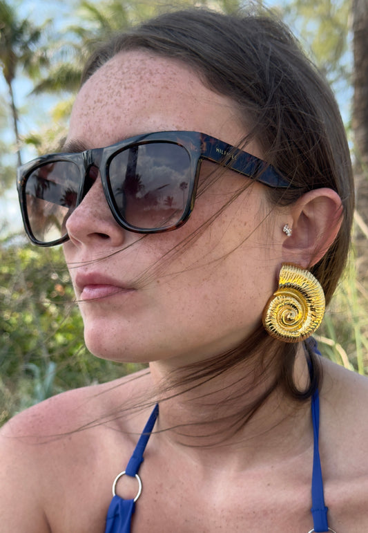 Chunky Conch  Stud Earrings