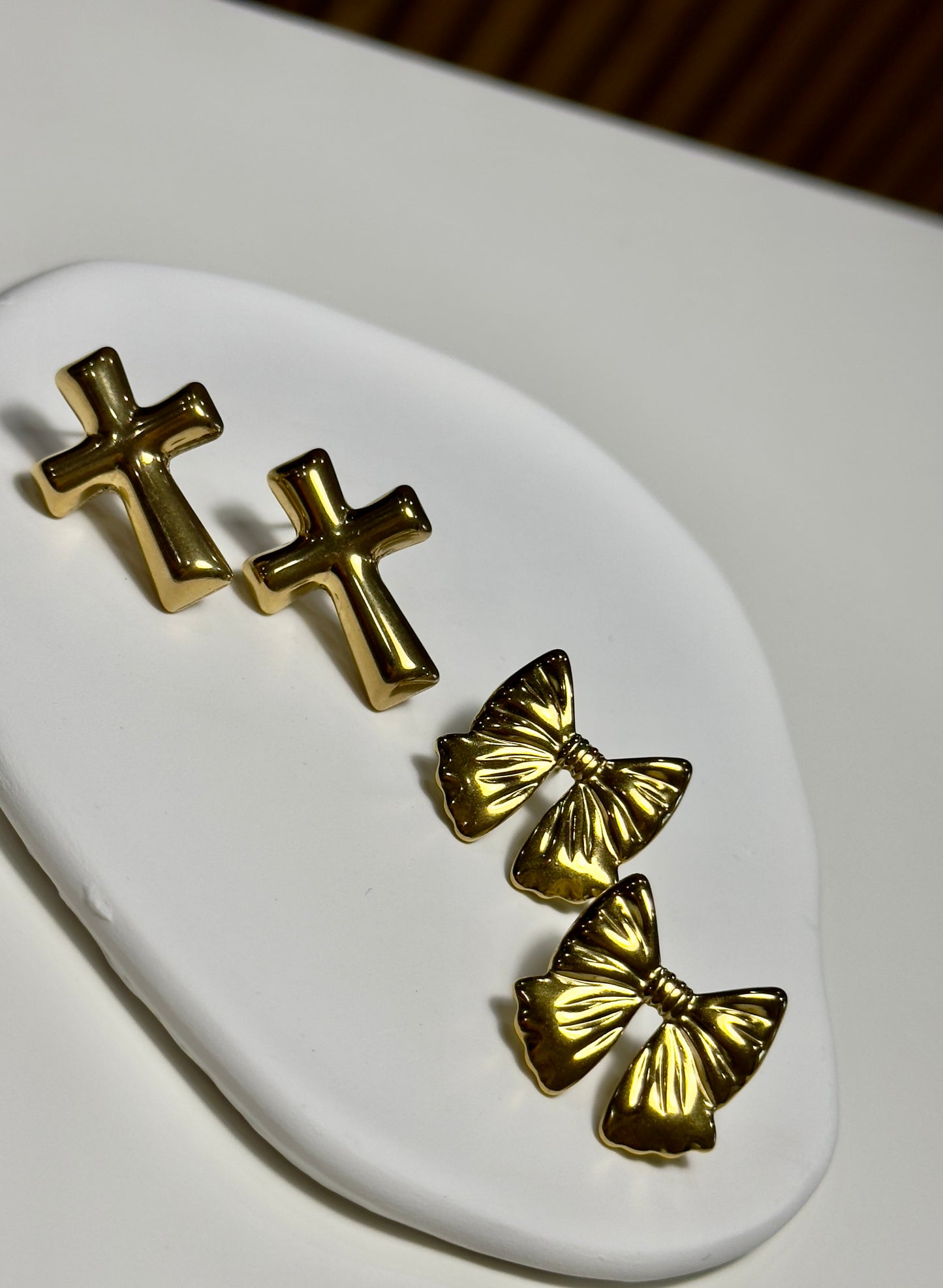 Chunky Cross/Bows Studs