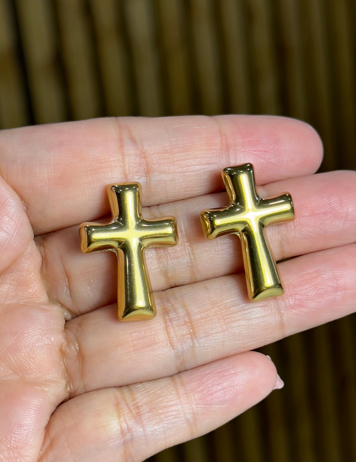 Chunky Cross/Bows Studs