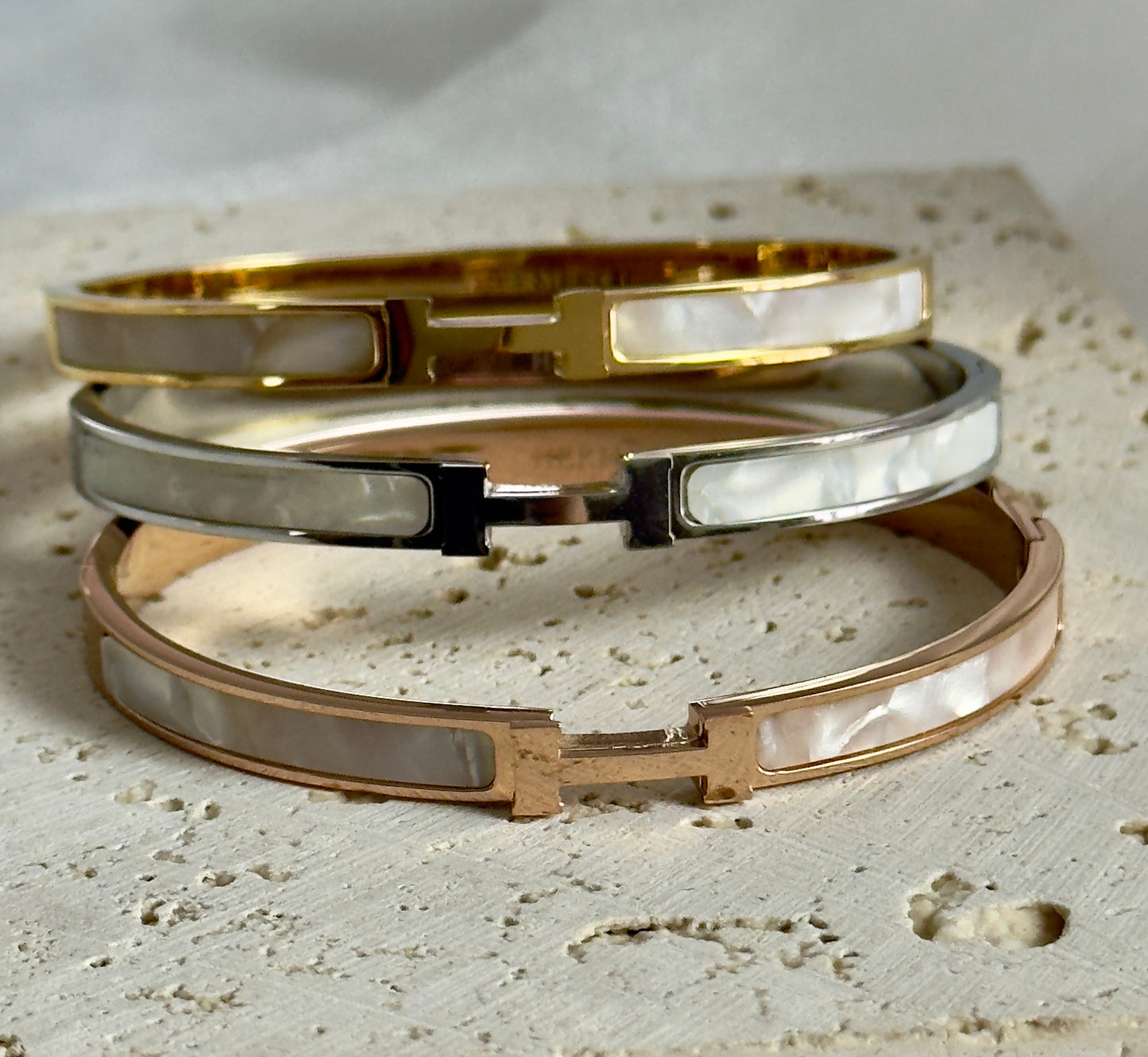 Herm Shell  Bangle ✨