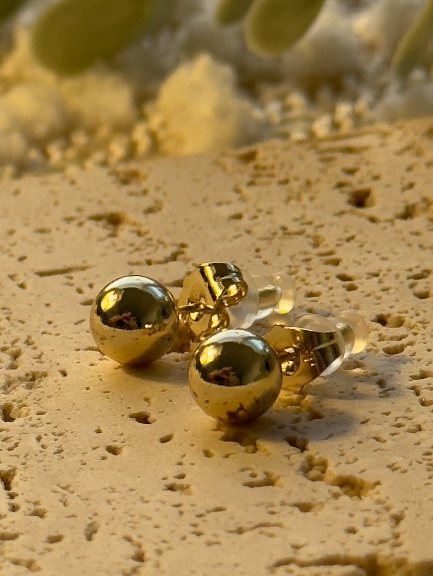 Gold Laminated Studs