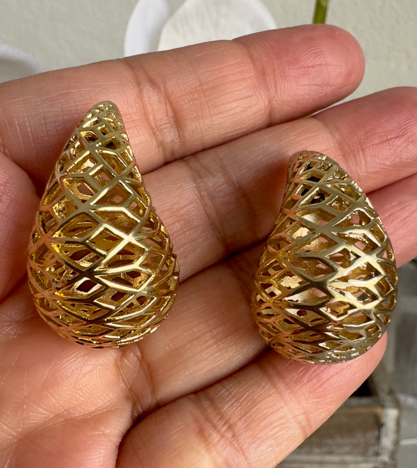 Chunky Open  Pattern Drop Earrings