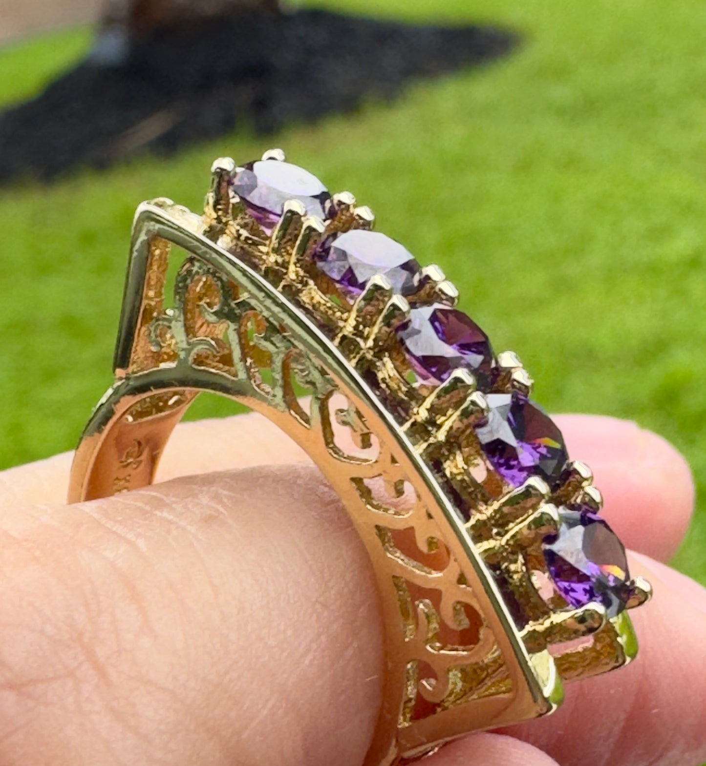 Chunky Style 5 Crystal Ring