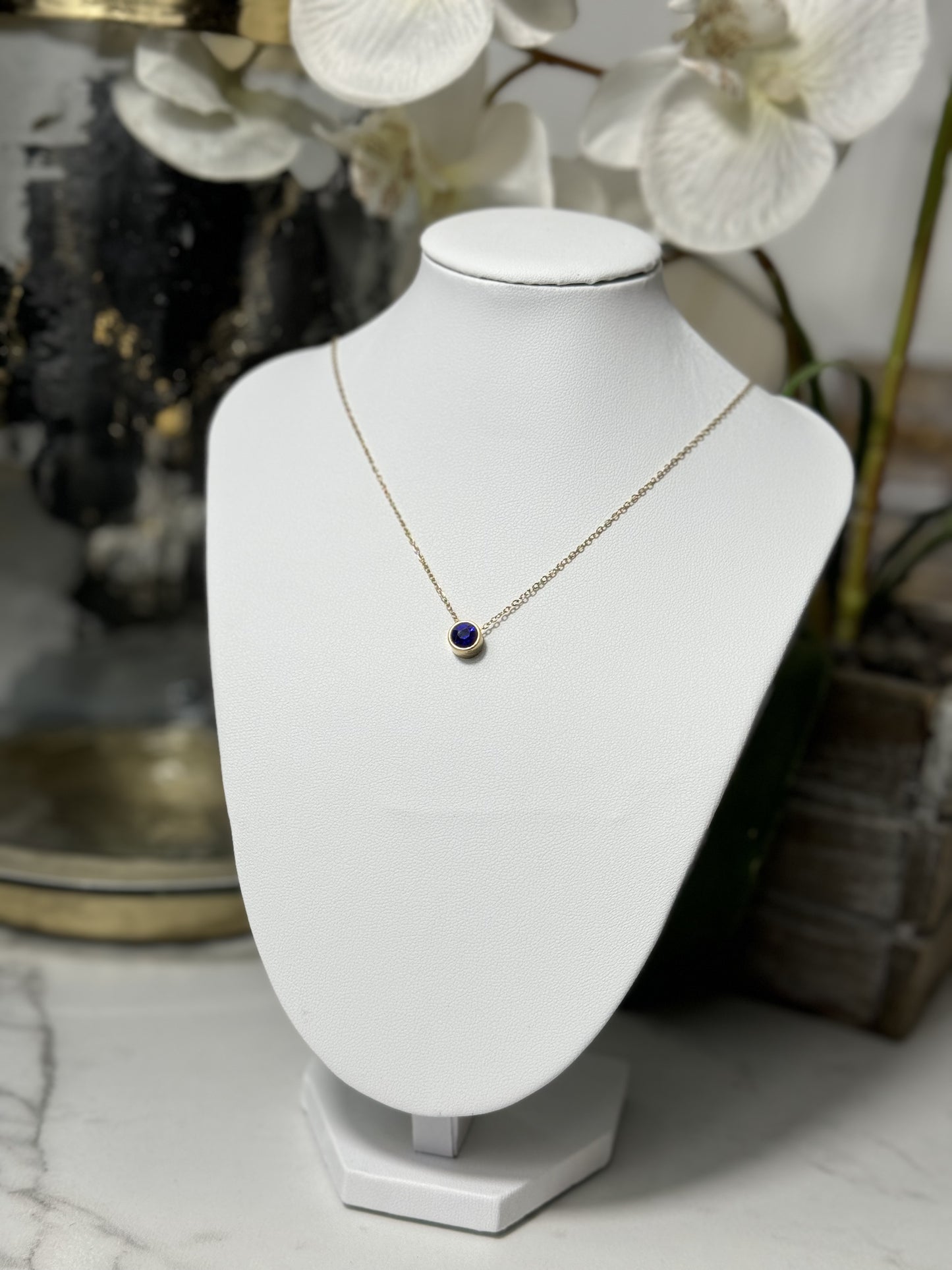 Round Pendant Chain