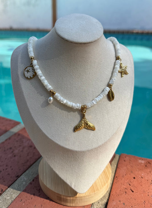 Sirena Shell Charm Necklace