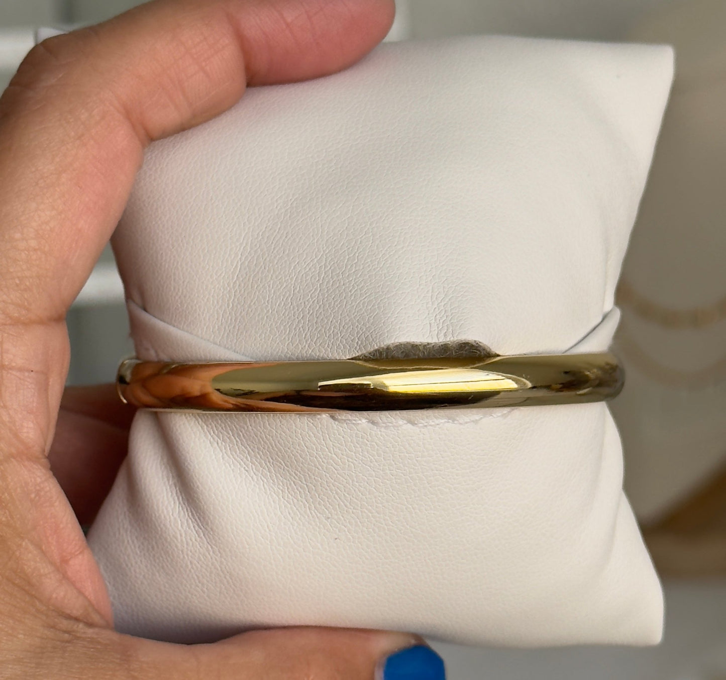 Belt bangle with zicornium - Figi JewelsBangle cuff