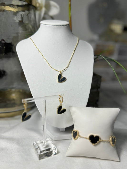 Black heart 🖤 set (3 piece ) - Figi Jewels