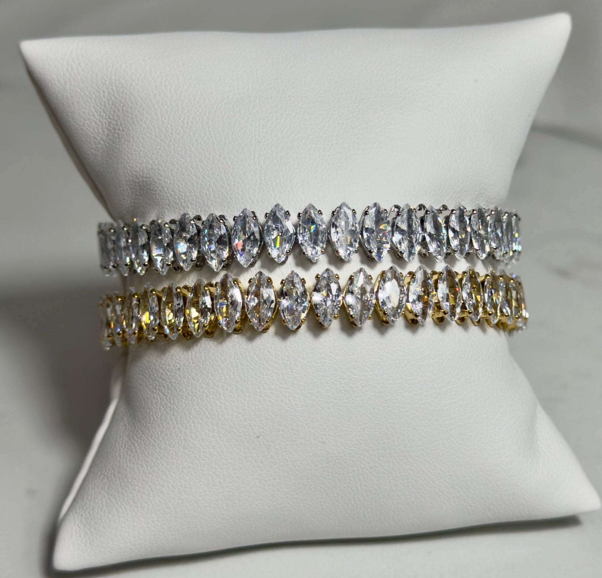 Crystal open cuff - Figi JewelsBangle cuff