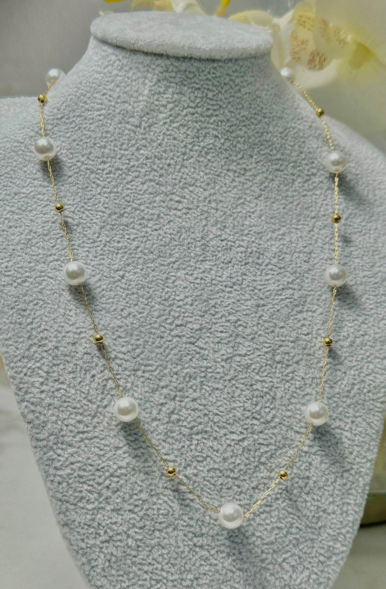 Delicate pearl necklace - Figi JewelsPearl necklace