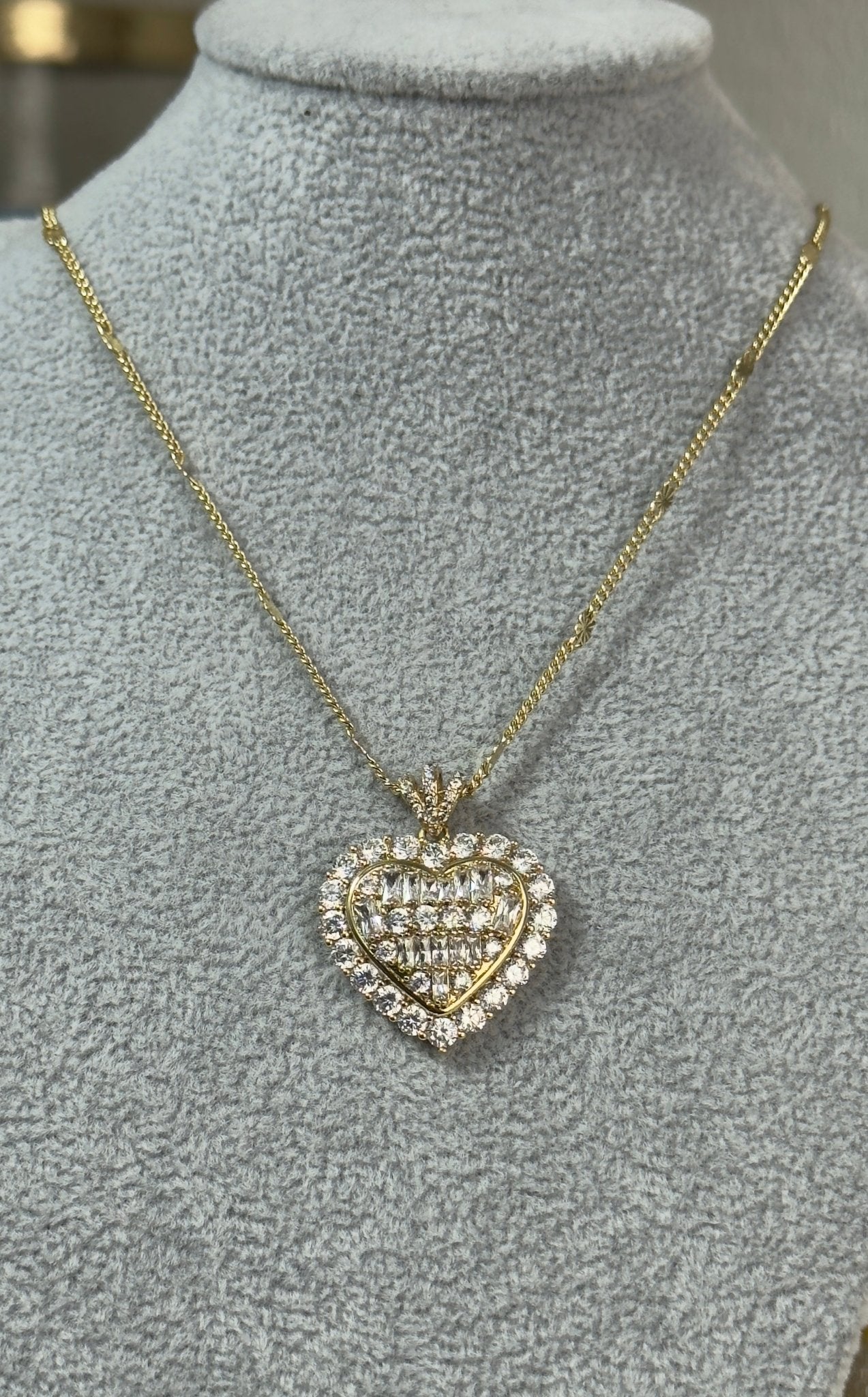 Full zicornium heart necklace - Figi JewelsHeart pendants necklace