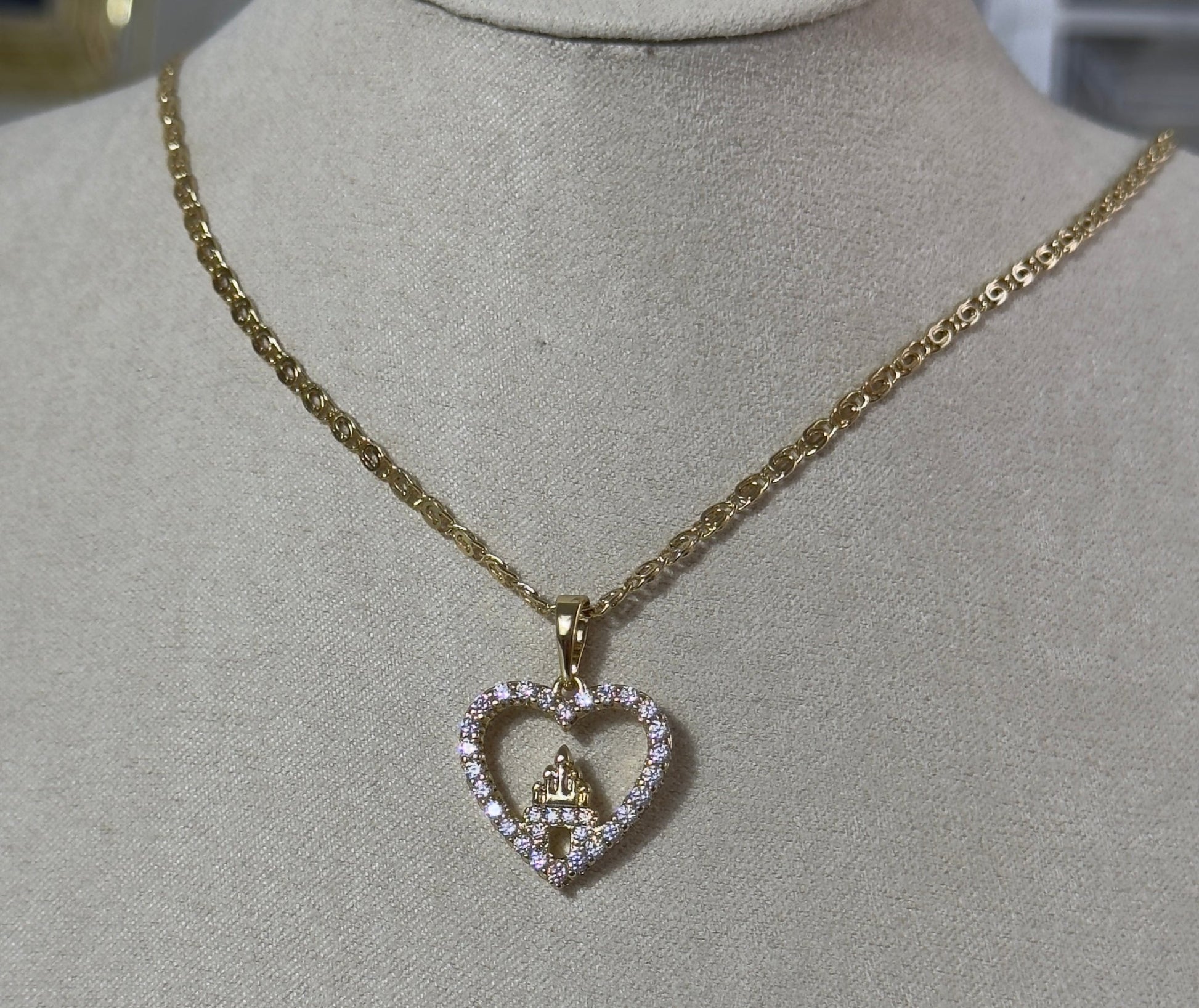 Heart castle pendant - Figi Jewels