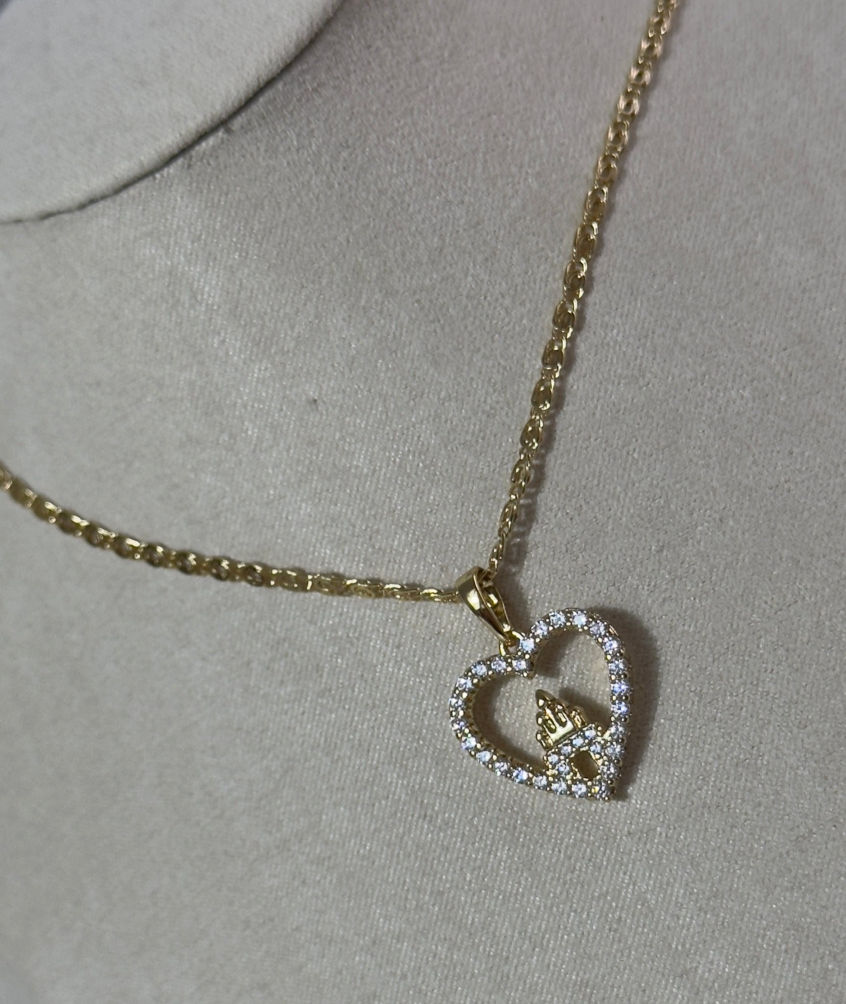 Heart castle pendant - Figi Jewels