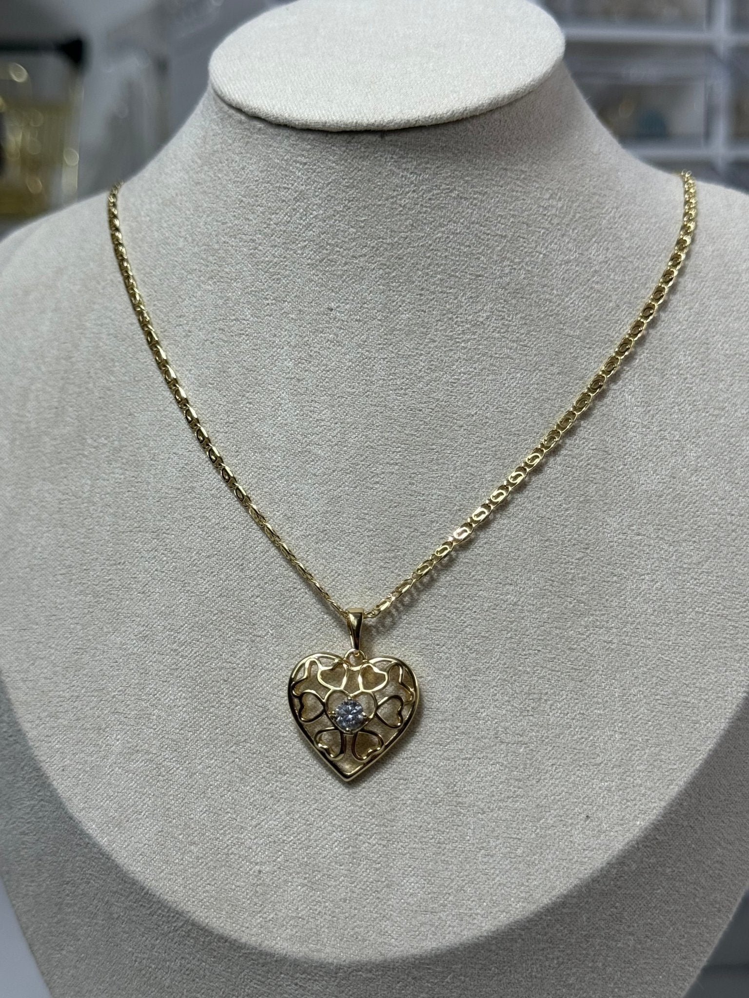 Heart pendant necklace - Figi Jewels