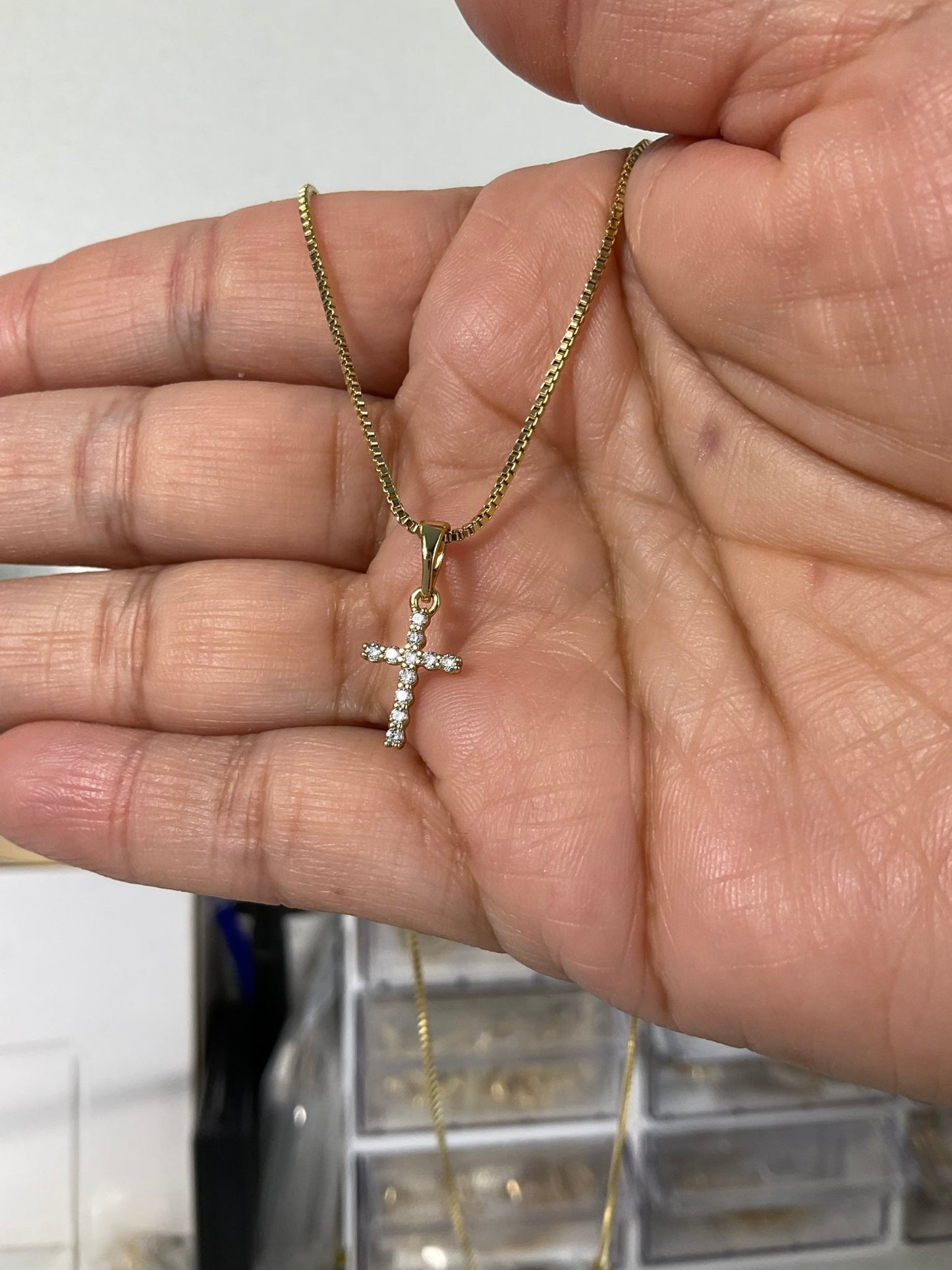 Mini zirconium cross necklace - Figi JewelsChain