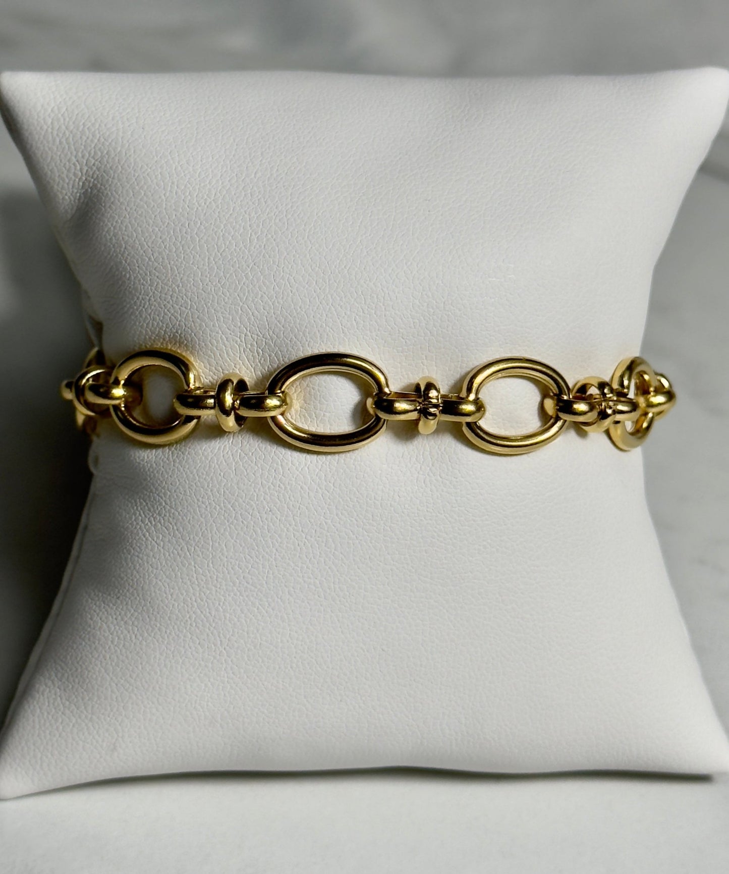 Oval chain lock bracelet gold stainless steel - Figi JewelsBracelets