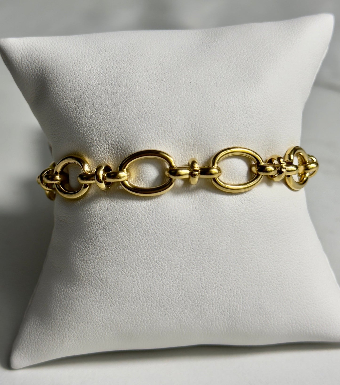 Oval chain lock bracelet gold stainless steel - Figi JewelsBracelets