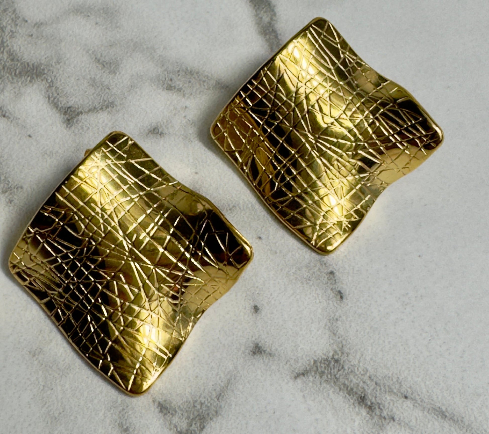 Square textured earrings - Figi JewelsEarrings