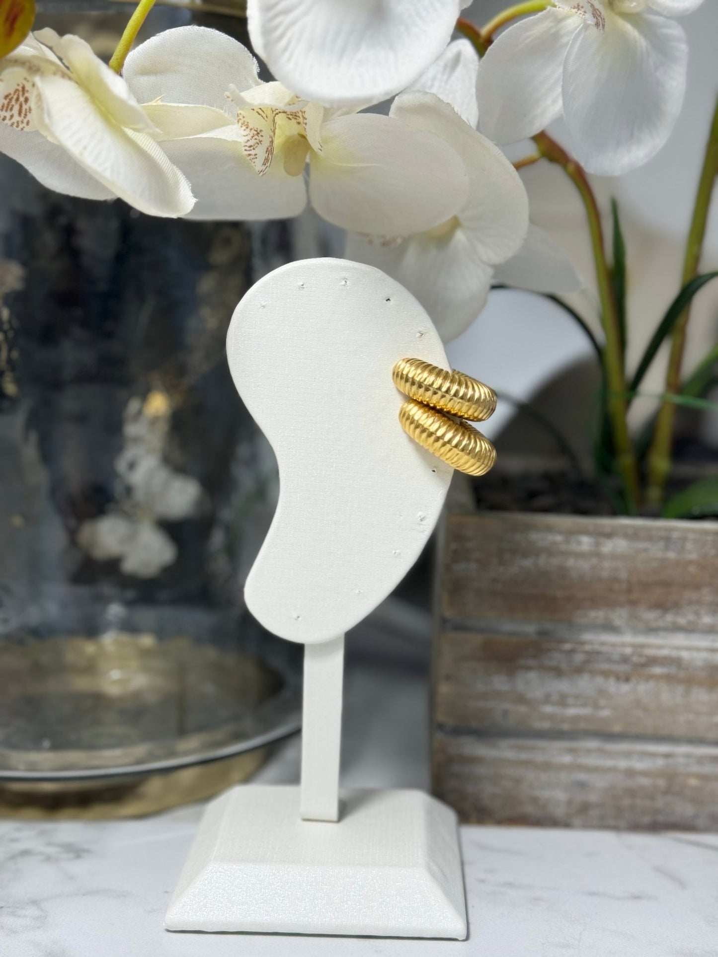 Striking gold hallowed chunky ear cuff with striped bottega in stainless steel (the pair) - Figi Jewels