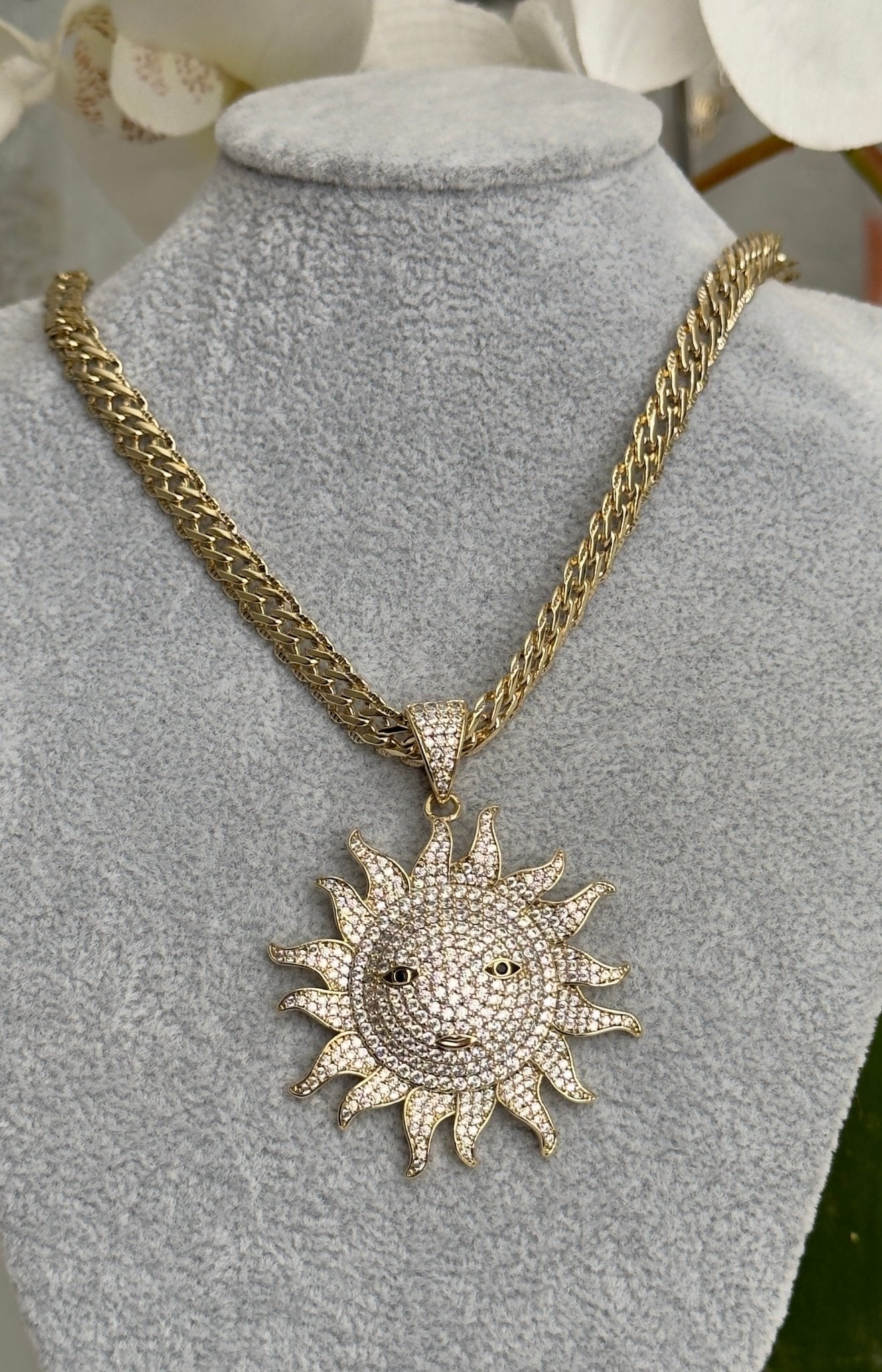 Sun or goddess of love española chain - Figi JewelsChain