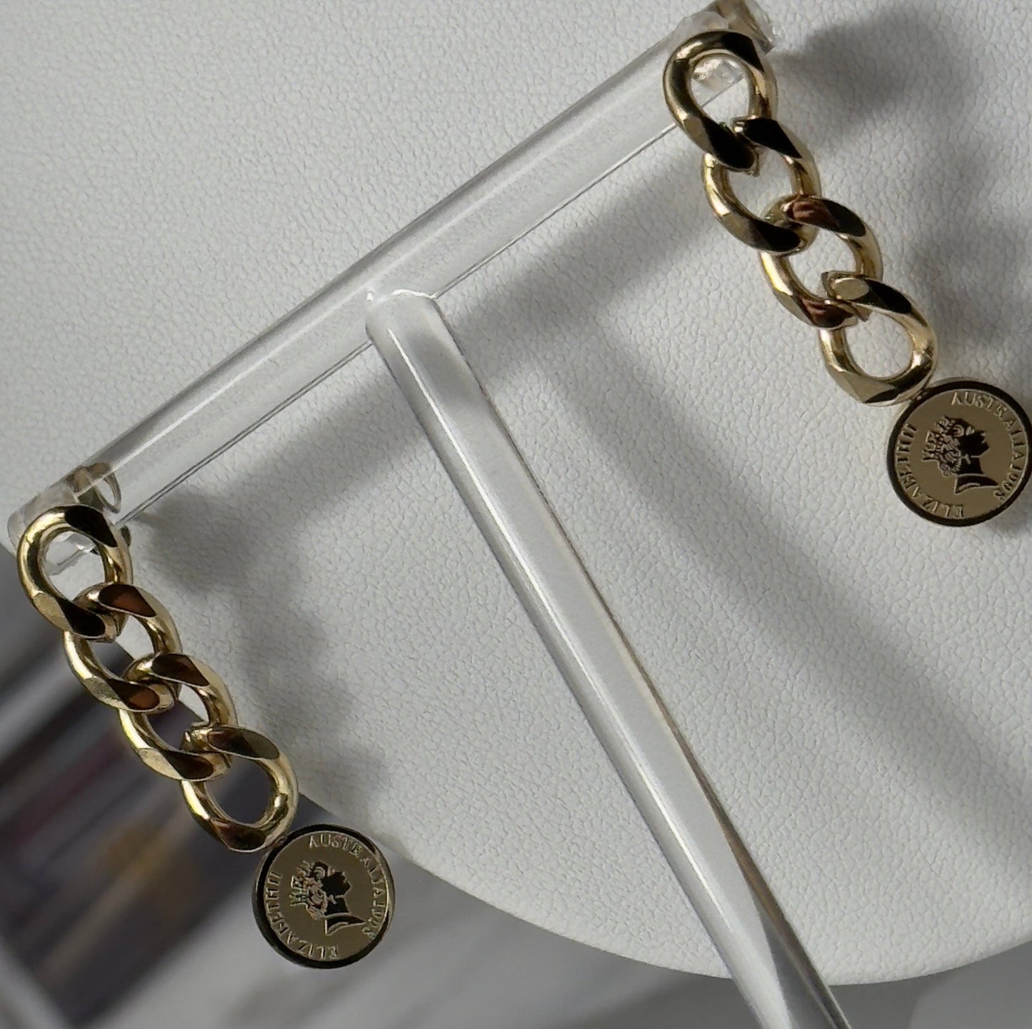 Thick chain earrings with coin - Figi Jewels