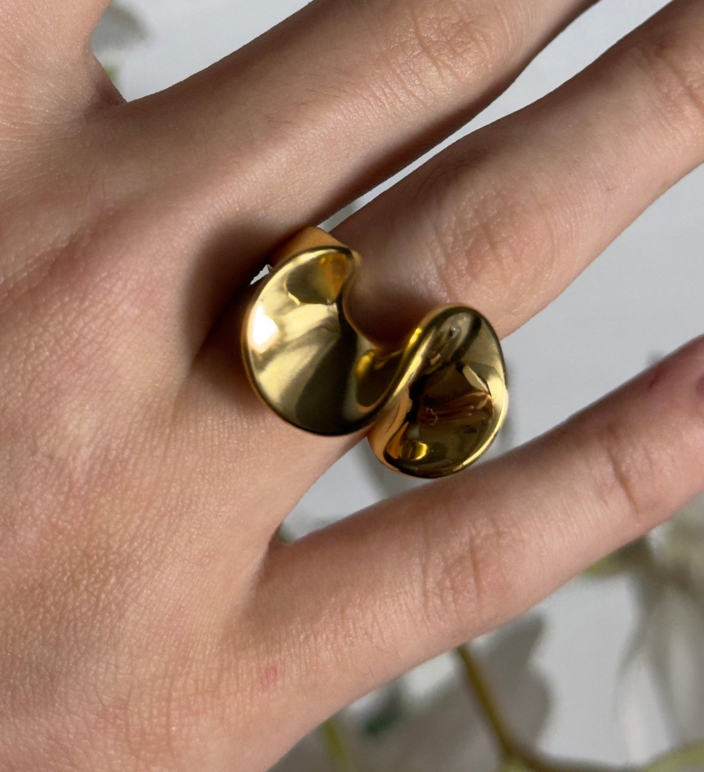 Wavvvy ring - Figi Jewels